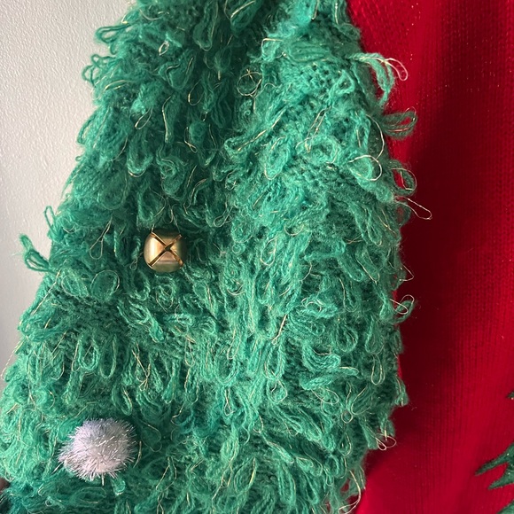 Christmas Tree sweater - Picture 3 of 7